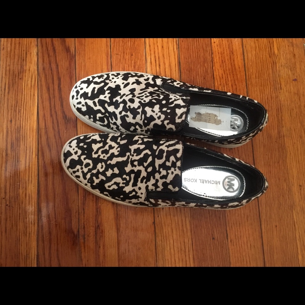 MICHEAL KORS Fashion Sneakers - 7.5 Womens.